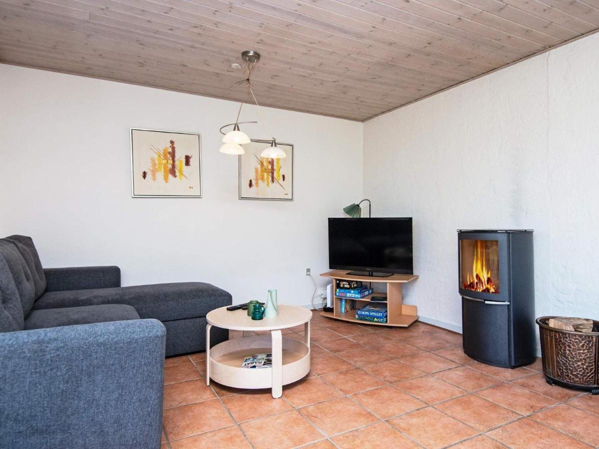 4 Person Holiday Home In B Rkop Børkop Exteriör bild